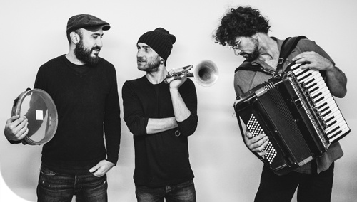 LIVE CONCERT: LES TROIS L�ZARDS