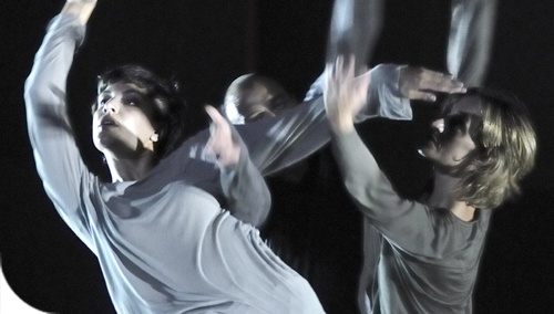 UN RICAMO FATTO SUL NULLA